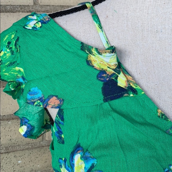 ❌DONATED❌Green Floral Cold Shoulder Wrap V-neck Midi Dress - Picture 8 of 12